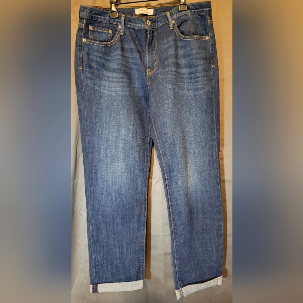 Levi's Women's Boyfriend Slim Dark Wash Jeans Size 10M EUC